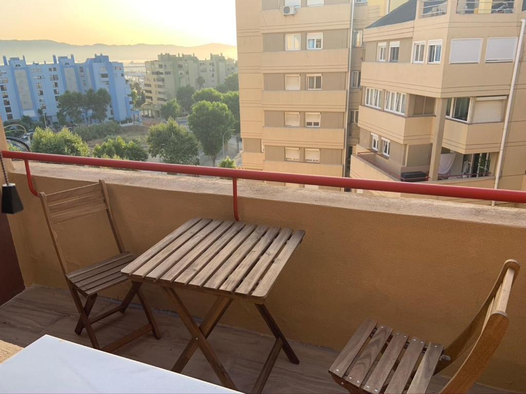 Room In A Shared Apartment Touching The Border :) La Línea de la Concepción Esterno foto